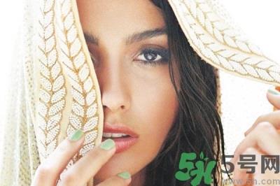 夏天晒黑了多久恢复？夏天晒黑了怎么白回来？