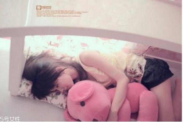 睡觉前做好这几点，美白更有效哦