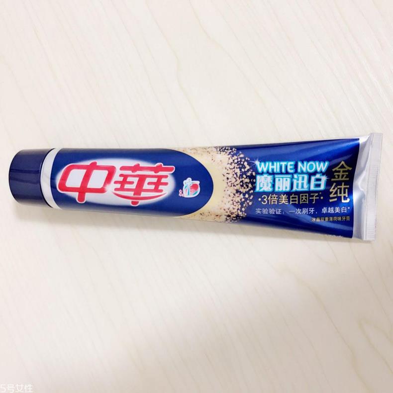 外国美白牙膏哪个牌子好 三款口碑美白牙膏测评 外国美白牙膏哪个牌子好 三款口碑美白牙膏测评