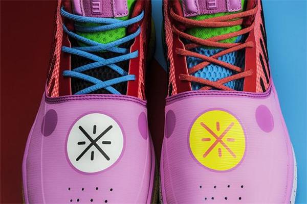 李宁韦德之道wow7小猪佩奇开箱测评 实物质感满分 李宁韦德之道wow7小猪佩奇开箱测评 实物质感满分