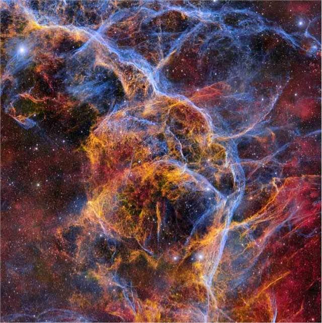 探秘天文学家公布了有史以来最详细的恒星爆炸  2
