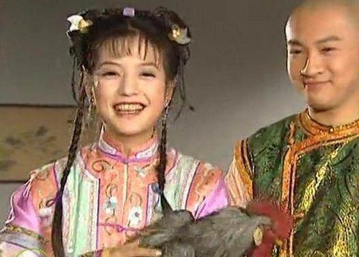 穿帮镜头六、谁说拍戏只是演员的事？摄像大哥偶尔也想出个镜，导演估计也是理解的！