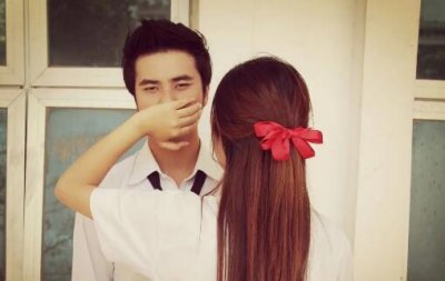 ​女生拒绝肢体接触，该怎么扭转局面？