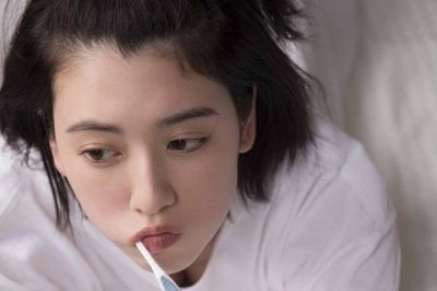 ​水瓶女开始动情的细节，男生赶快撩起来