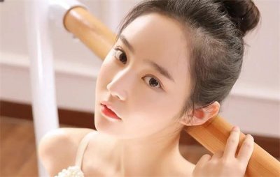 ​刚开始追一个女生的时候需要每天都找她吗？根据阶段来