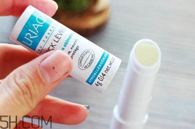 ​依泉柔润护唇膏好用吗？依泉柔润护唇膏多少钱？