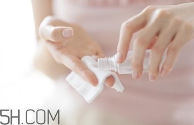 ​湿敷刺痛怎么回事？化妆水湿敷刺痛感怎么办？