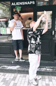 ​clot与converse联名太极帆布鞋上脚效果怎么样？