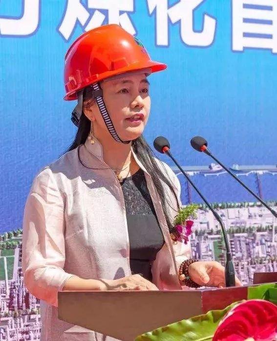 福布斯发布2019最富有女性榜，中国最有钱的女人是她！