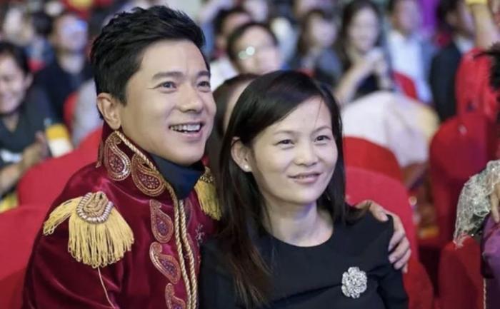 福布斯发布2019最富有女性榜，中国最有钱的女人是她！