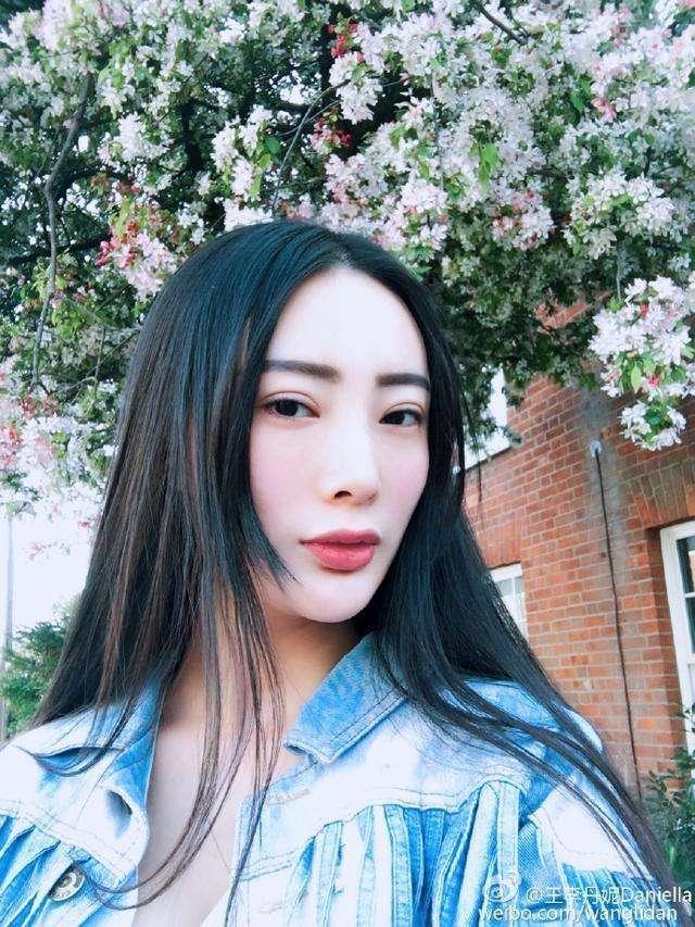 电影《一路向西》女主角王李丹妮近照, 再也不想靠身材博关注