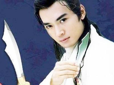 百晓生《兵器谱》排名并非令人信服，苗疆第一女高手有话说！