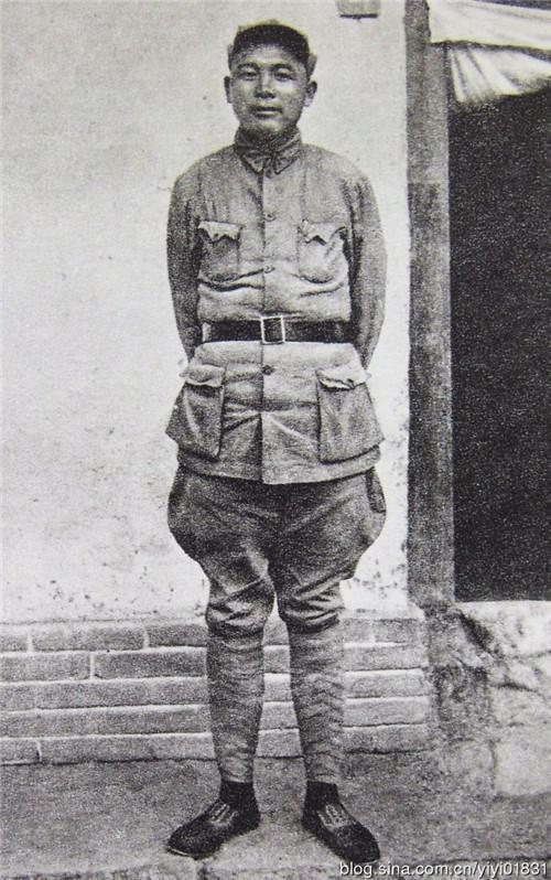 他排名仅在粟裕之后, 当过11年窑工, 后被蒋介石满门抄斩!