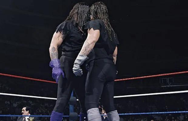 WWE送葬者十大奇葩比赛,前面的太恐怖,最后两场被骂侮辱智商!