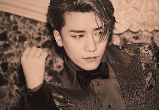 BIGBANG胜利与女生手挽手现身,网友:洗心革面好好做人的感觉