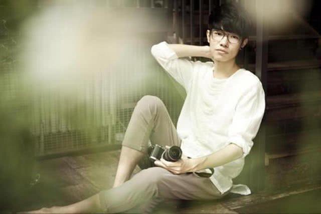 10届快男重聚,谭杰希整容认不出,李炜无人识,最红的却是他?