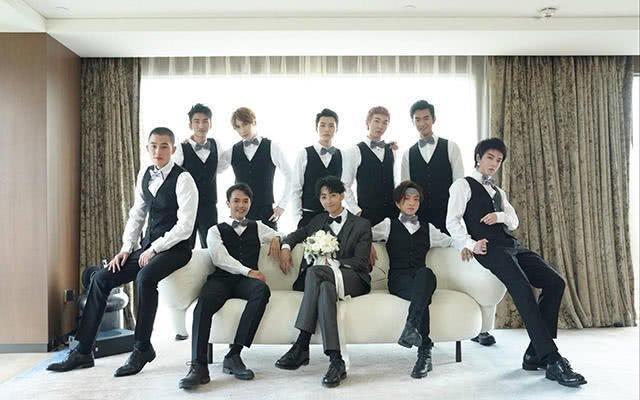 10届快男重聚,谭杰希整容认不出,李炜无人识,最红的却是他?