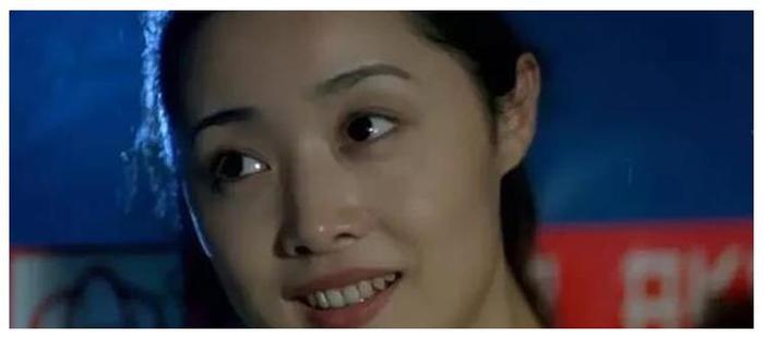 90年代影视圈一姐,在最低谷时提携吴秀波,如今淡出娱乐圈