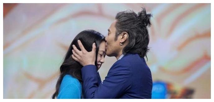 90年代影视圈一姐,在最低谷时提携吴秀波,如今淡出娱乐圈