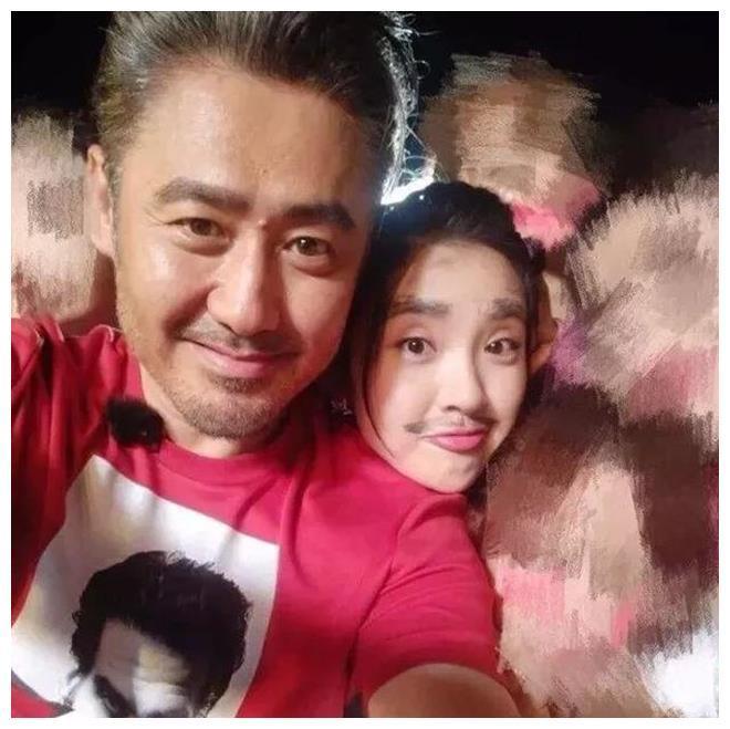 90年代影视圈一姐,在最低谷时提携吴秀波,如今淡出娱乐圈