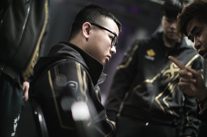 LOL:Sofm接受越南媒体采访 在Snake很开心最亲的人是中单Guoguo