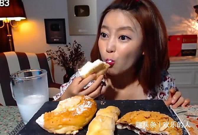 5位闻名吃播界的女生,90%选择了最后一个,颜值与实力并存