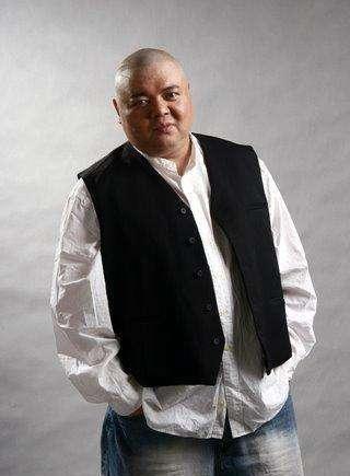 34岁谢宁全家近照,史上最有演技的猪八戒,龙套几十年终成名!