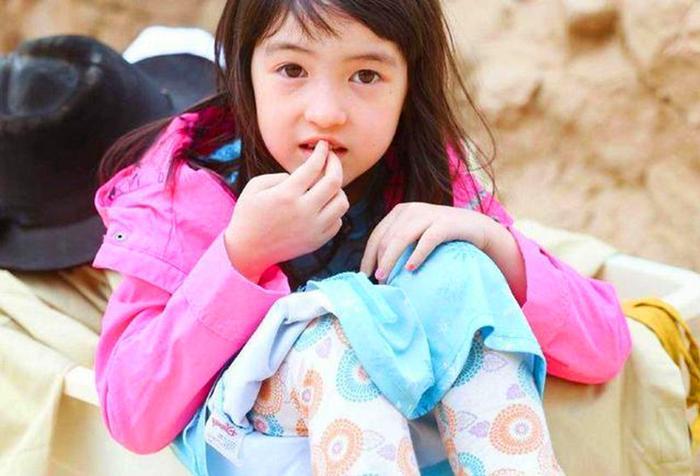 5大“混血”星二代,第二名的人气高,最后1位是天生的美人胚子