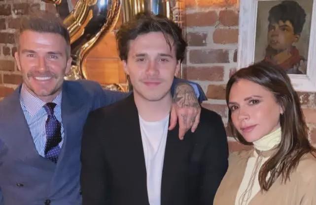 贝克汉姆豪掷90万为长子庆生，奢华细节曝光，小七着西装亮相