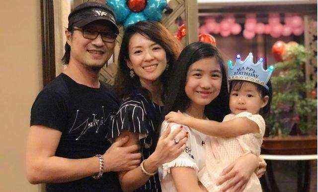 章子怡3岁女儿生日，全家都到场，爸爸汪峰发感慨，500字句句深情