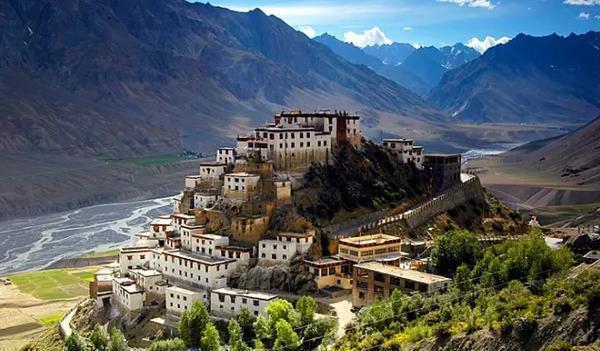 尼泊尔最古老民族千年来没有一个女孩沦为单身狗,一生结婚三次!