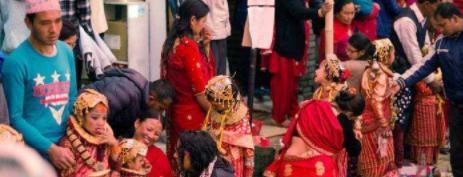 尼泊尔最古老民族千年来没有一个女孩沦为单身狗,一生结婚三次!