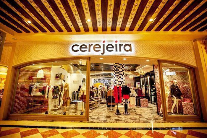 澳门最大赌场内，除了赌博费钱，拿钱还能买到什么？咱们去看看吧