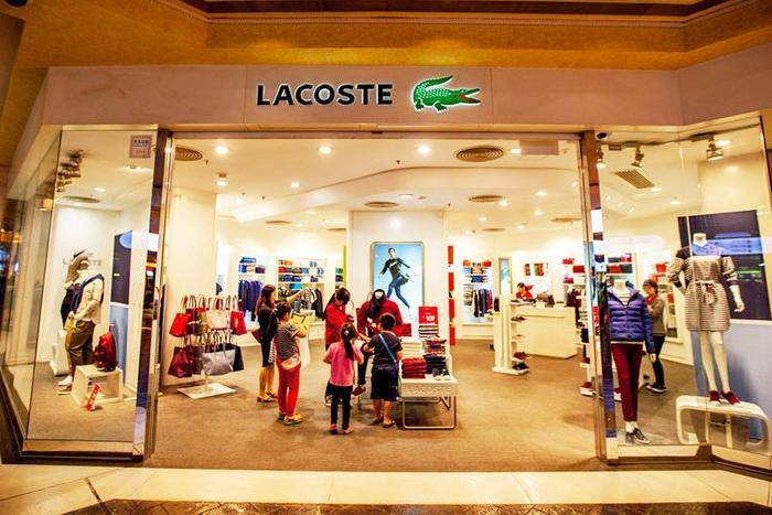 澳门最大赌场内，除了赌博费钱，拿钱还能买到什么？咱们去看看吧