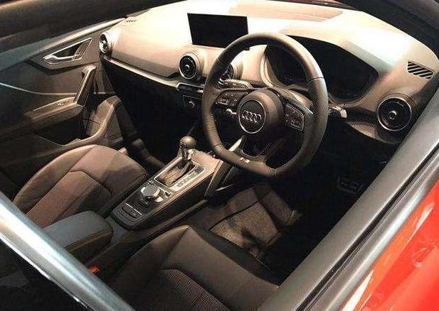 奥迪新车型来了,仅售15万的SUV,看到最后很多人扭头走了