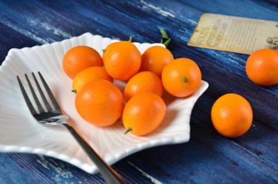 ​盆栽金桔多久浇一次水，怎么浇水好