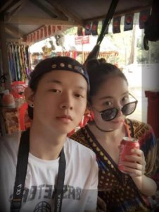 ​霍尊前女友陈露有新恋情了？和圈内人拍恋爱视频，亲吻画面曝光