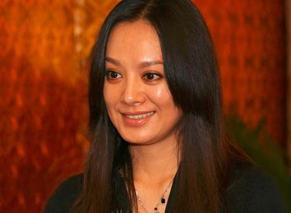 成名时出国、落魄了就回国的7位明星，他竟然连国籍都改了可悲！