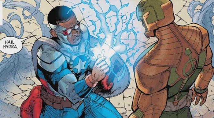 漫威最强黑化美队诞生,穿钢铁侠战甲,被真美队抡雷神锤干翻