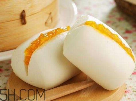 馒头发霉了还能吃吗 馒头皮发霉还能吃吗 馒头发霉了还能吃吗 馒头皮发霉还能吃吗