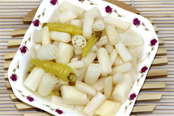 藕带买回来要先用水泡吗 藕带买回来怎么处理 藕带买回来要先用水泡吗 藕带买回来怎么处理