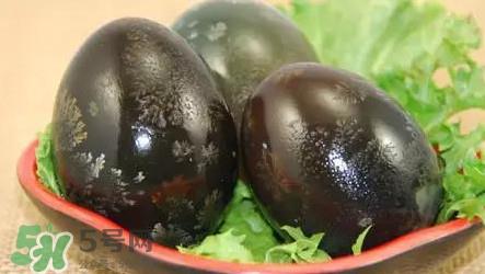 松花蛋是皮蛋吗?松花蛋和皮蛋的区别 松花蛋是皮蛋吗?松花蛋和皮蛋的区别