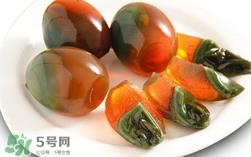 松花蛋是皮蛋吗?松花蛋和皮蛋的区别 松花蛋是皮蛋吗?松花蛋和皮蛋的区别