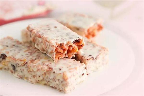 绿瘦代餐能量棒什么时候吃 绿瘦代餐能量棒的热量 绿瘦代餐能量棒什么时候吃 绿瘦代餐能量棒的热量