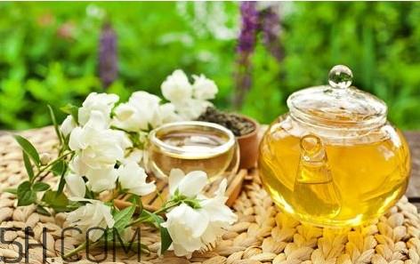 玫瑰花茶能和蜂蜜一起喝吗?玫瑰花茶能放冰糖吗 玫瑰花茶能和蜂蜜一起喝吗?玫瑰花茶能放冰糖吗