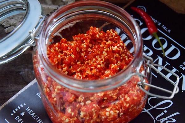 剁椒酱又酸味怎么办 剁椒酱有酸味是不是坏了 剁椒酱又酸味怎么办 剁椒酱有酸味是不是坏了