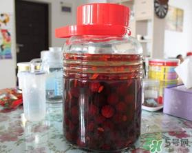 杨梅和枸杞可以一起泡酒吗？杨梅和枸杞泡酒的功效