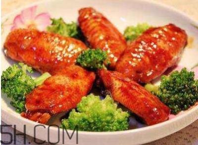 ​可乐鸡翅用什么可乐？可乐鸡翅的来历是什么