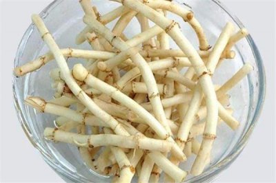 ​鱼腥草泡水一次泡多少 鱼腥草泡水喝多久见效
