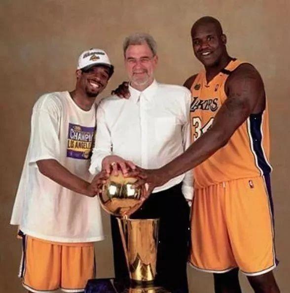 论NBA教练，是波波维奇伟大还是禅师杰克逊伟大？